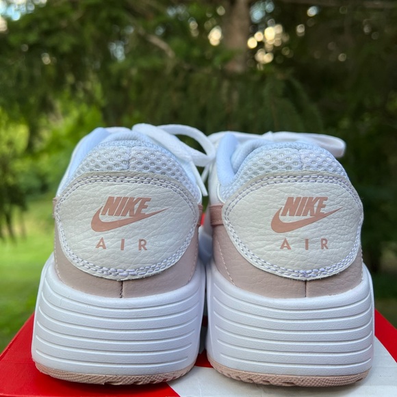 Brand new in box white/pink oxford-barely rose Women’s Nike Air Max SC - Picture 5 of 8